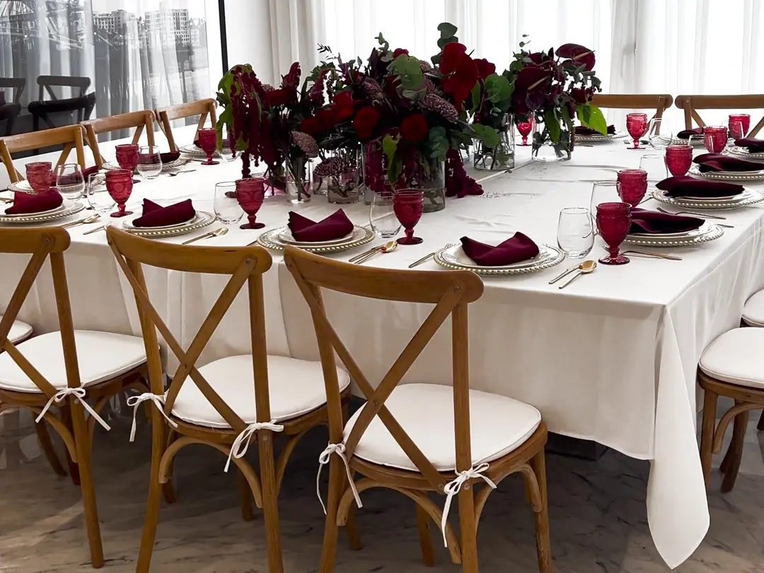 Private dinner party with live music at a Dubai villa